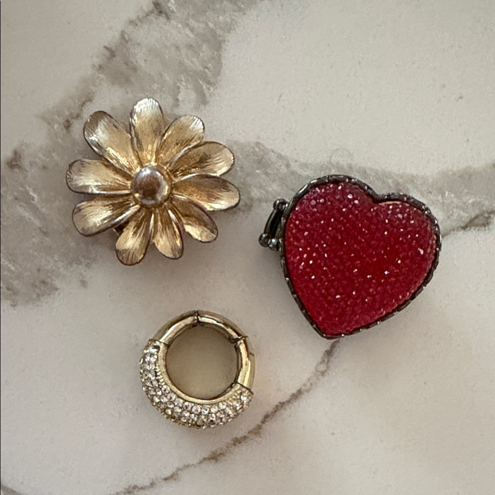 3 costume jewelry rings